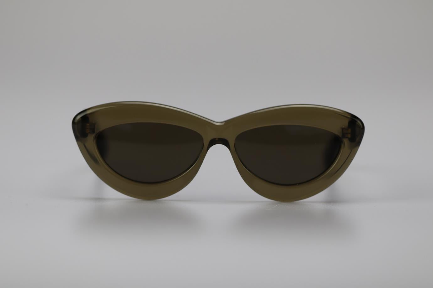 Loewe Cat Eye Acetate Sunglasses In Excellent Condition In London, GB