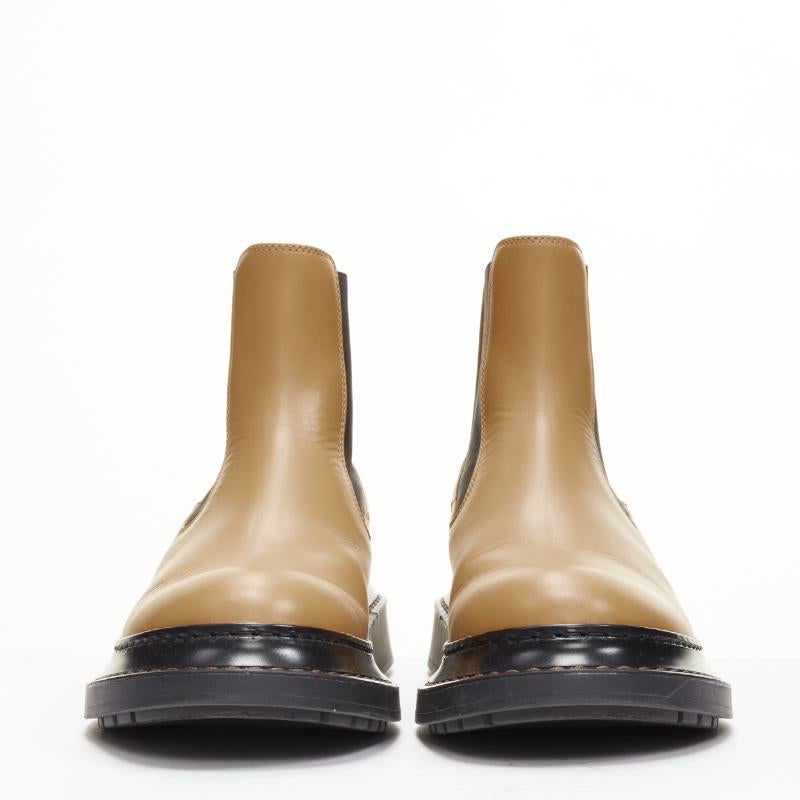 LOEWE Chelsea beige cuir de vachette logo strap desert ankle boots EU37 Bon état - En vente à Hong Kong, NT