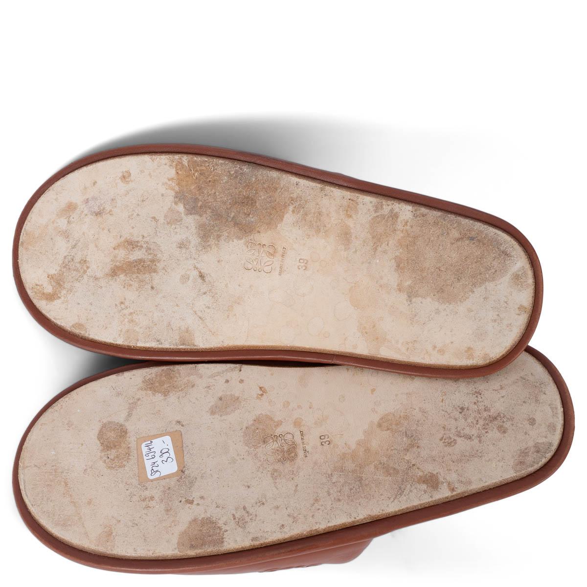 LOEWE cognac leather LOGO EMBOSSED SLIPPERS Flats Shoes 39 fit 38.5 For Sale 2