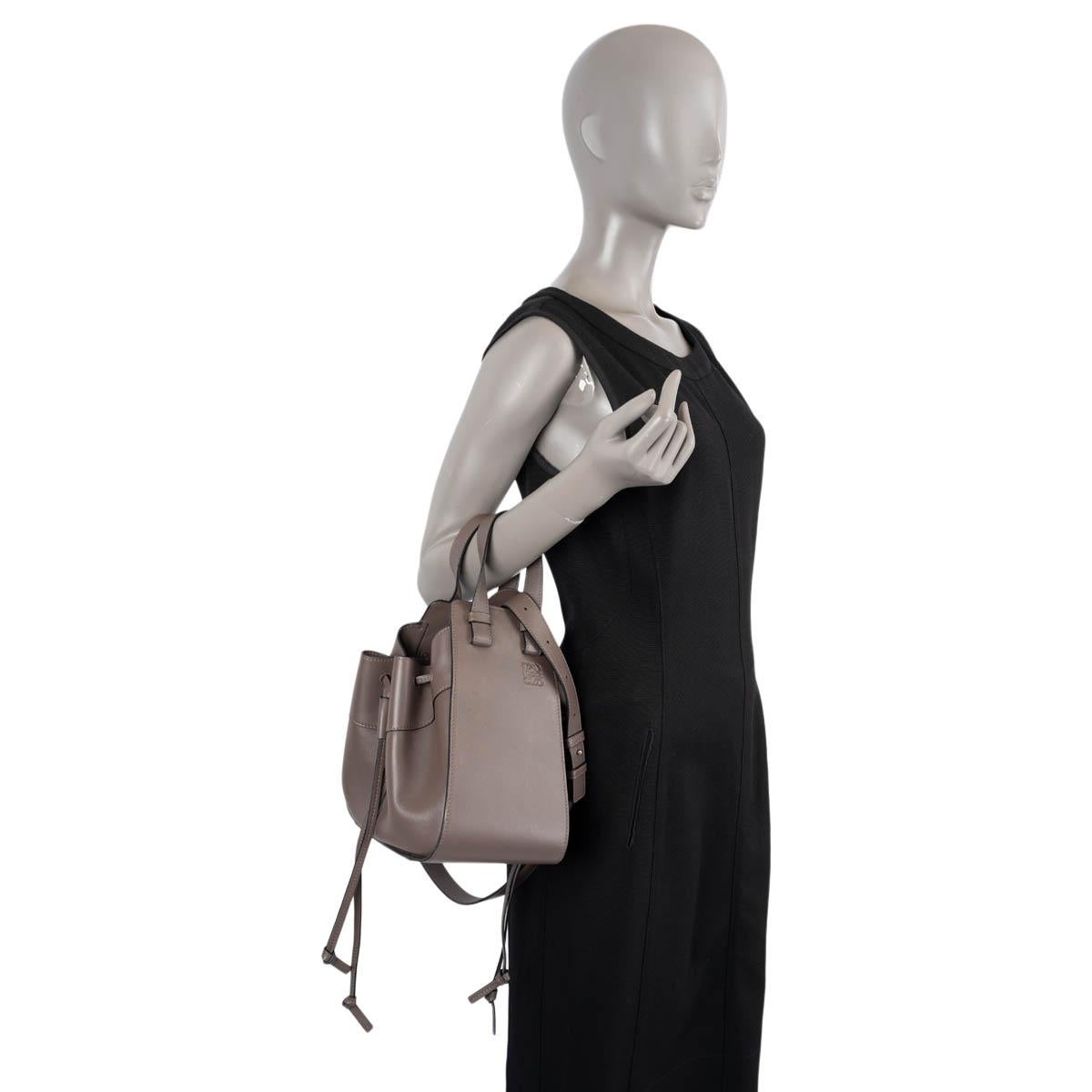 LOEWE dark taupe leather SMALL HAMMOCK Shoulder Bag For Sale 3