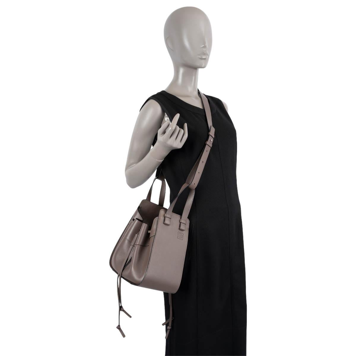 LOEWE dark taupe leather SMALL HAMMOCK Shoulder Bag For Sale 2