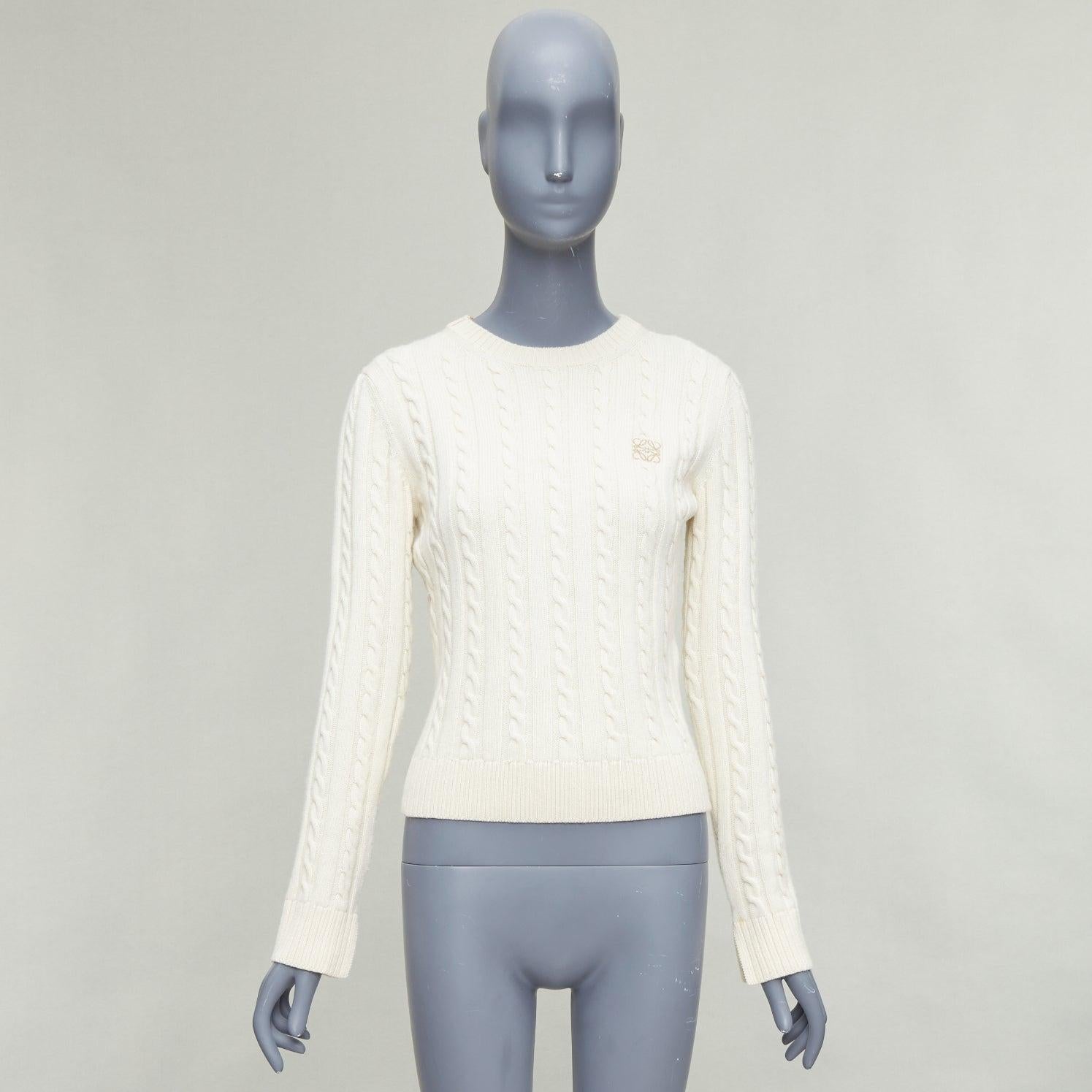 Pull court LOEWE écru en laine de coton anagram câble XS en vente 4