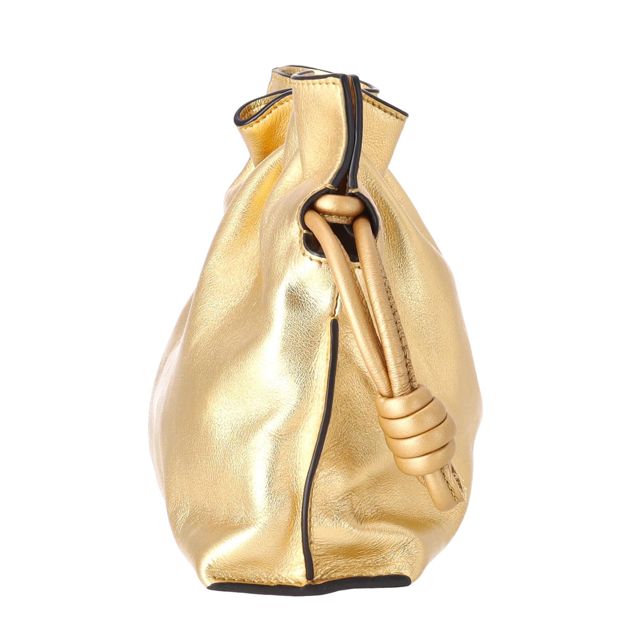 Arancia Pochette Loewe Flamenco con catena in pelle metallizzata in vendita