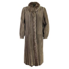 Loewe Pelzbesetzter Wildledermantel Medium