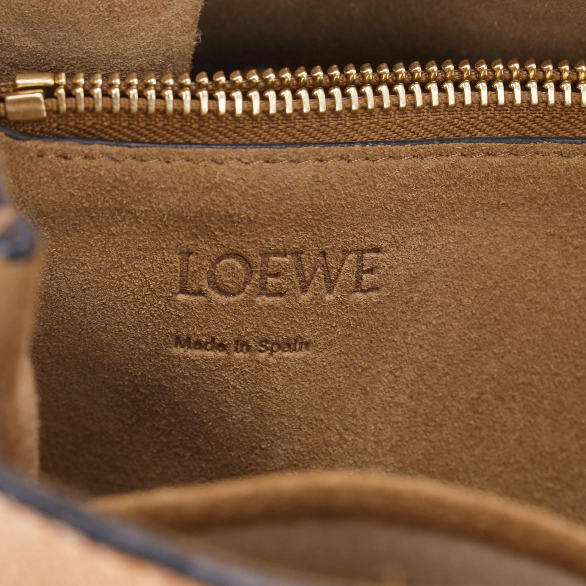 Bolso Tote Mediano Loewe Gate Piel de Becerro en venta 6