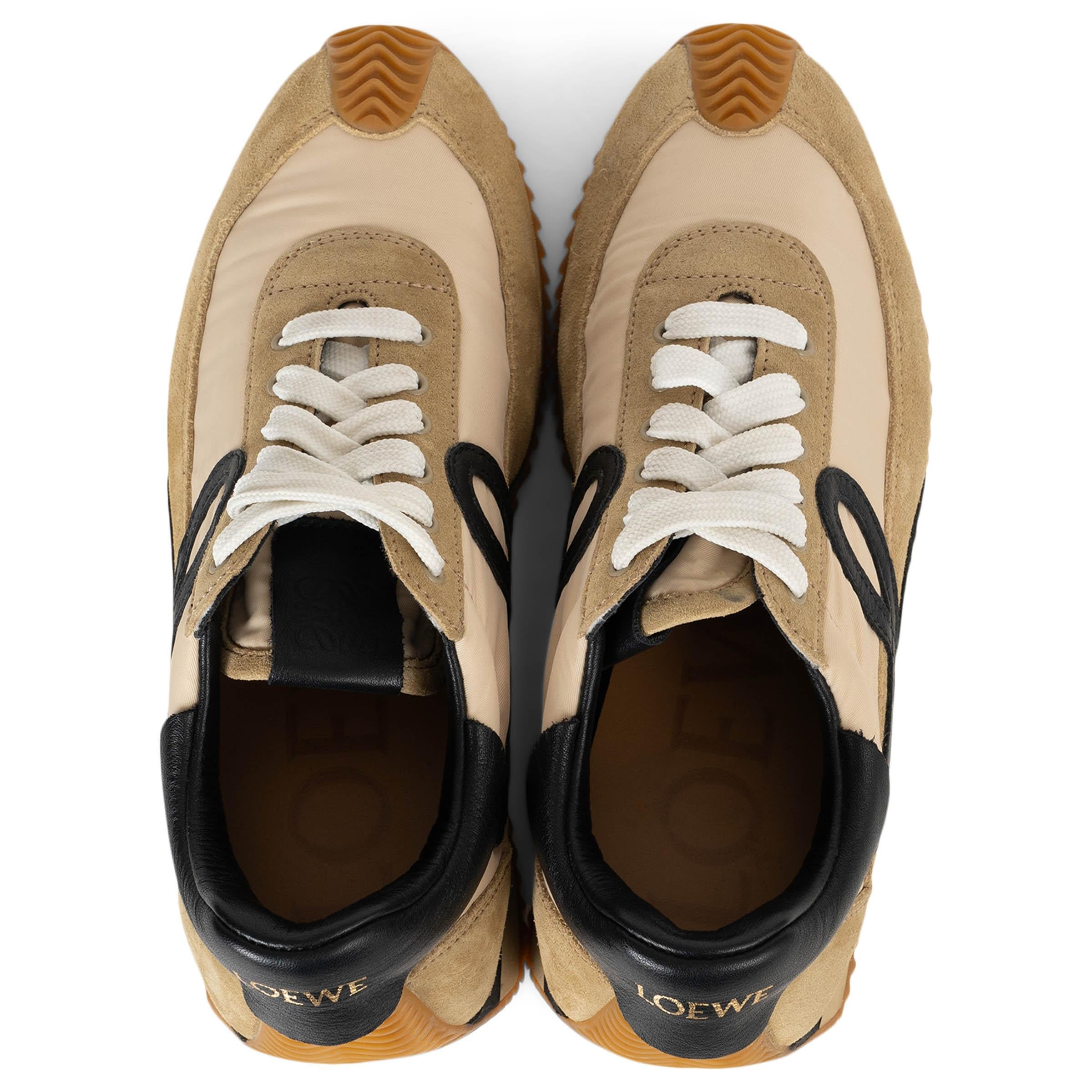 Donna LOEWE scarpe da ginnastica basse FLOW in nylon e camoscio oro e nero 38 in vendita
