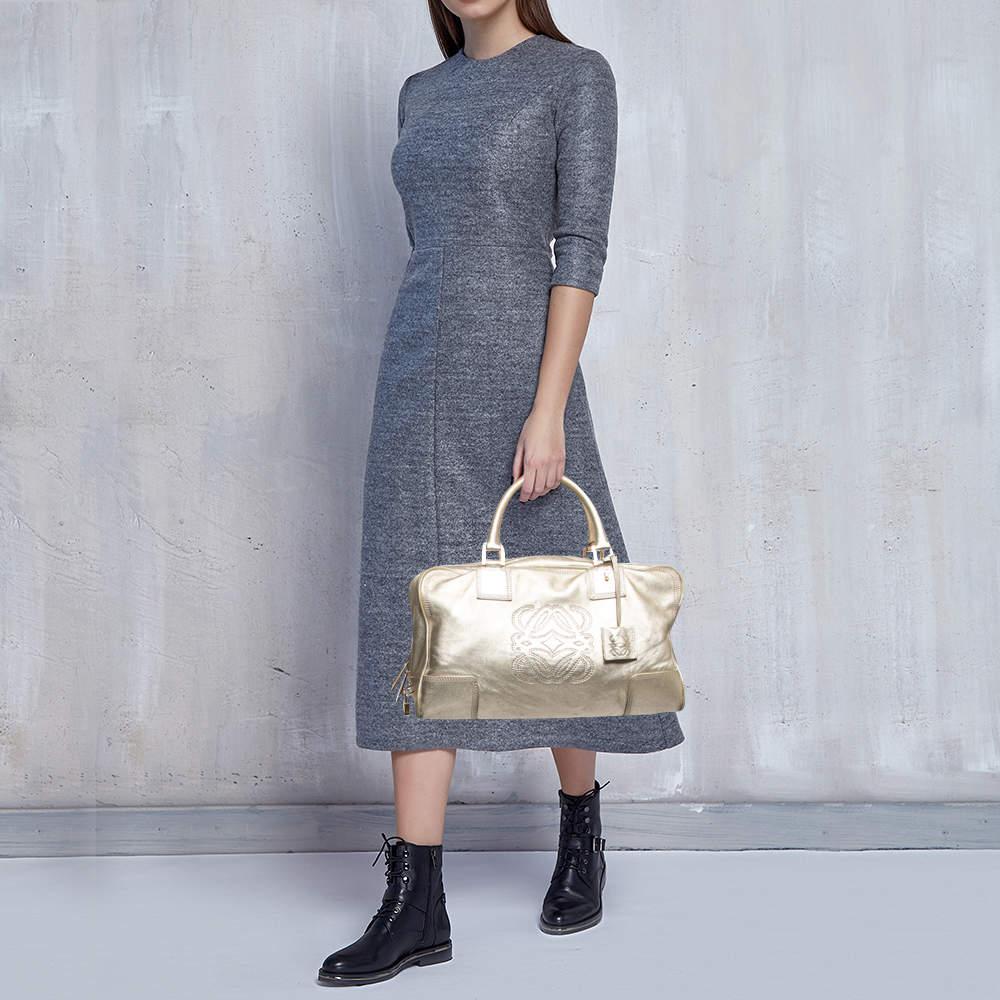 Loewe Gold Leather Amazona 36 Satchel In Good Condition In Dubai, Al Qouz 2