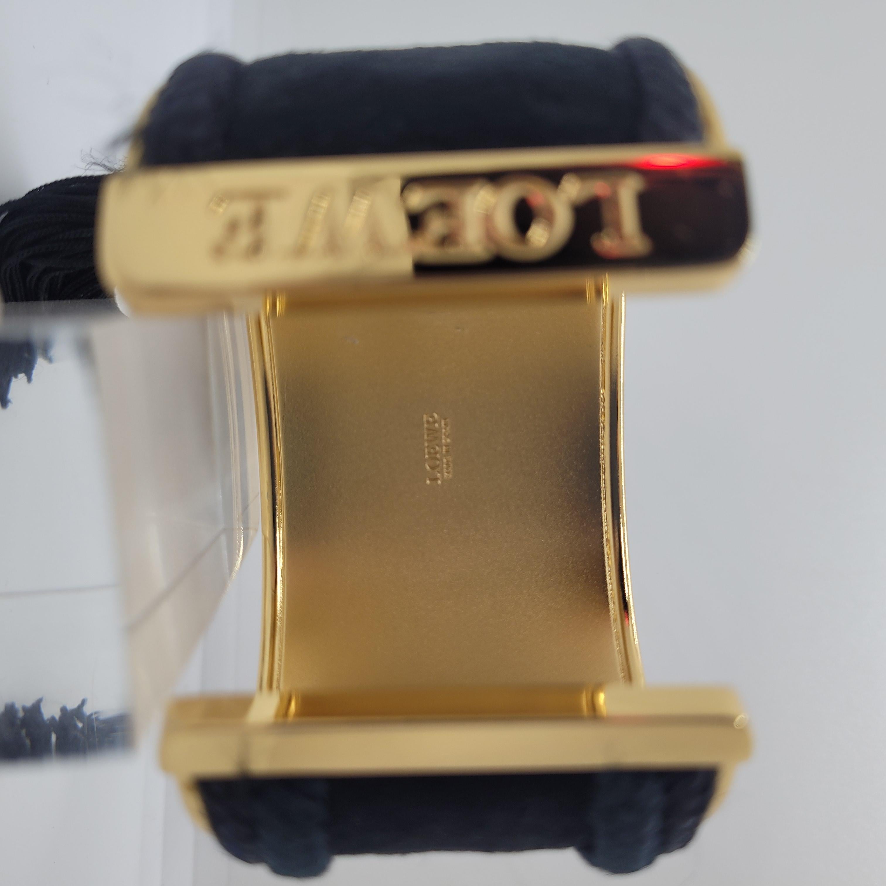 LOEWE Métallique doré et soie noire  Bracelet manchette  avec pompon en vente 6