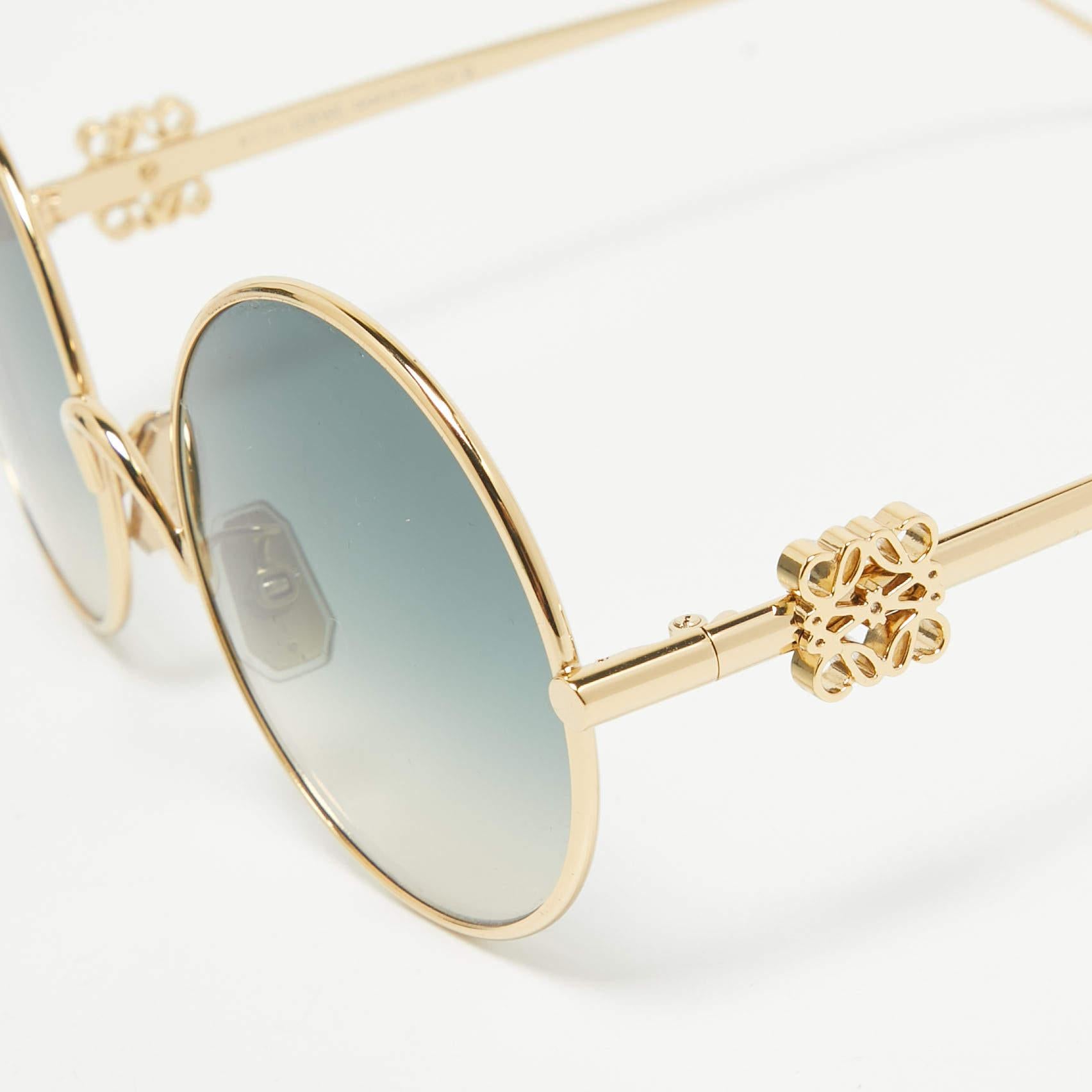 A statement pair of sunglasses from Loewe will surely make a prized buy. Featuring a trendy frame and lenses meant to protect your eyes the sunglasses are ideal for all day wear.
