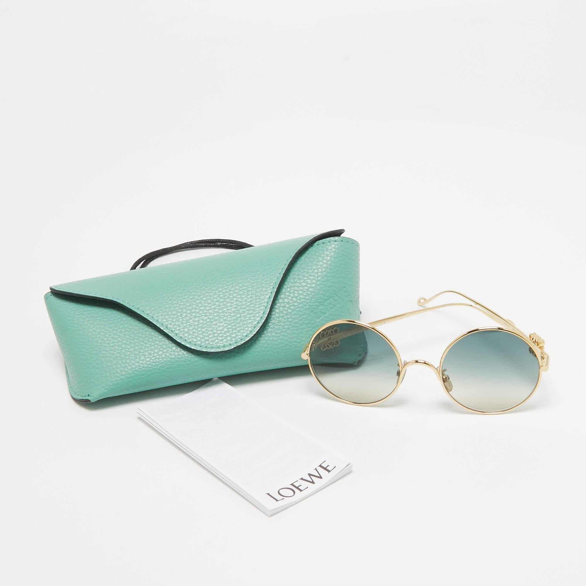 Loewe Green Gradient LW40107U Round Sunglasses In New Condition In Dubai, Al Qouz 2