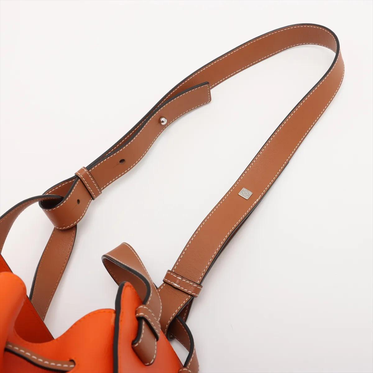 *Loewe Hammock Drawstring Medium Borsa a tracolla in pelle e paglia Marrone x Arancione in vendita 4