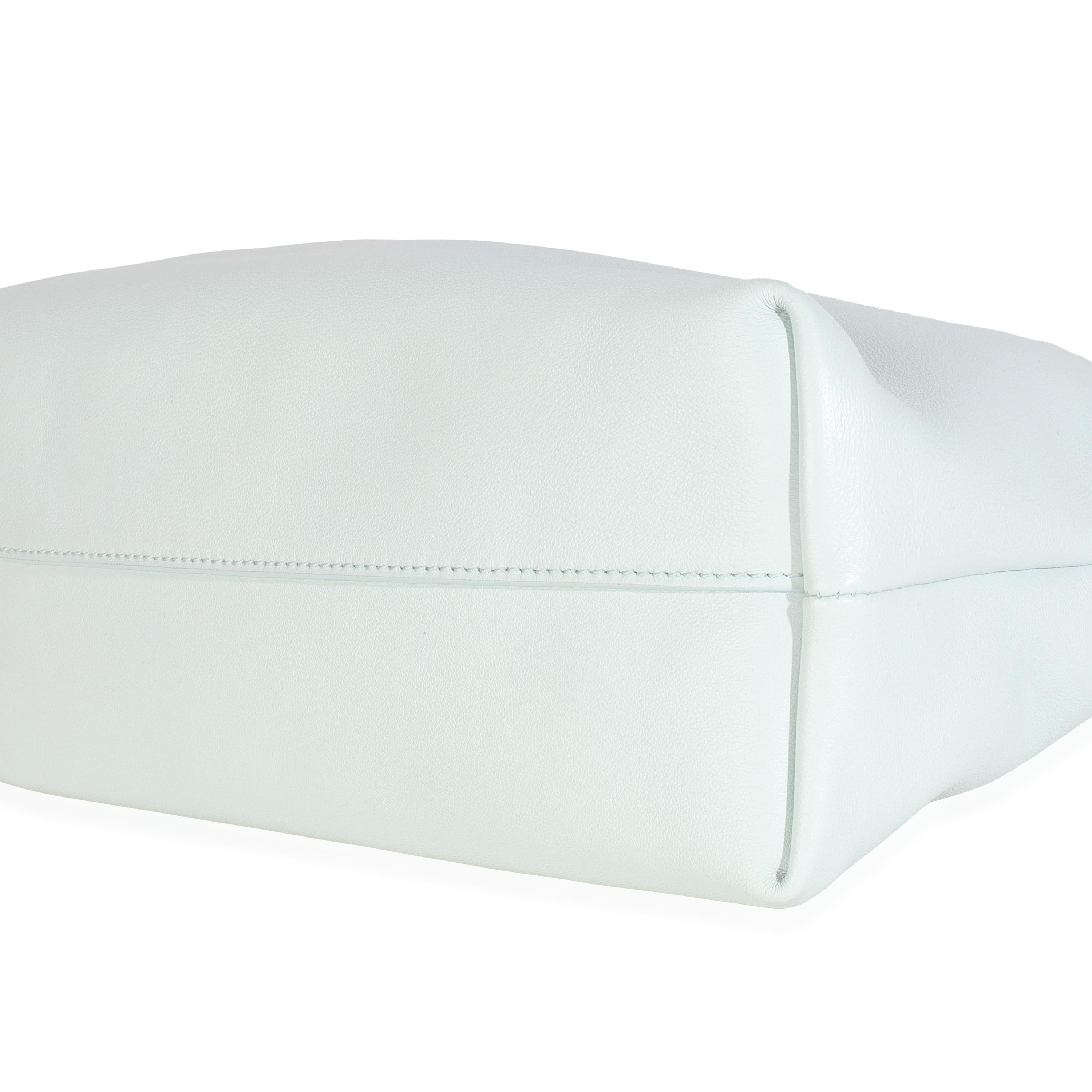 Donna Loewe Azzurro Mellow Nappa Media Ciambella a catena Flamenco in vendita