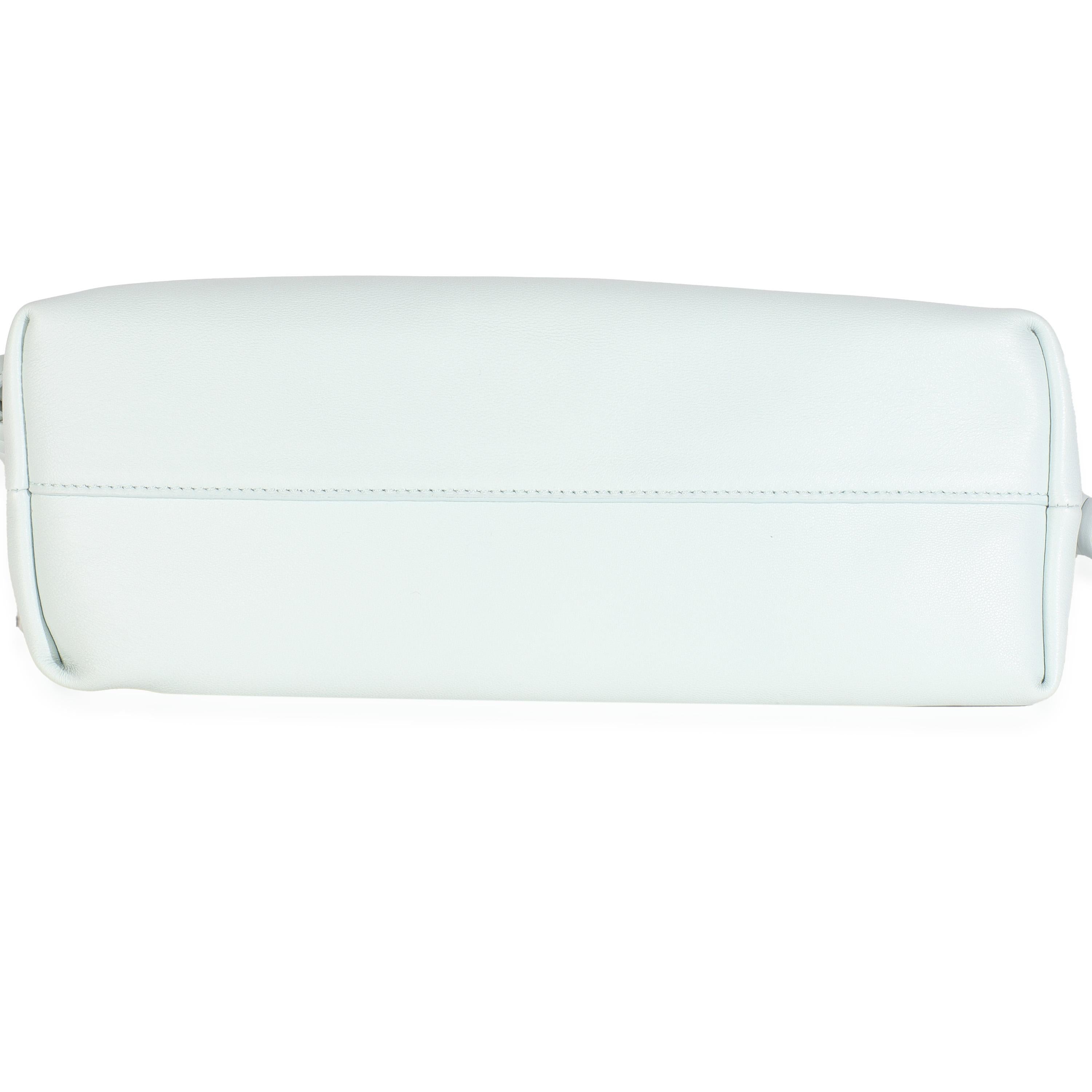 Loewe Azzurro Mellow Nappa Media Ciambella a catena Flamenco in vendita 2