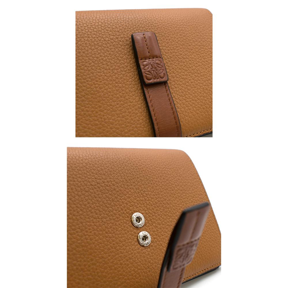 Loewe Light Caramel/Pecan Medium Vertical Leather Wallet 1