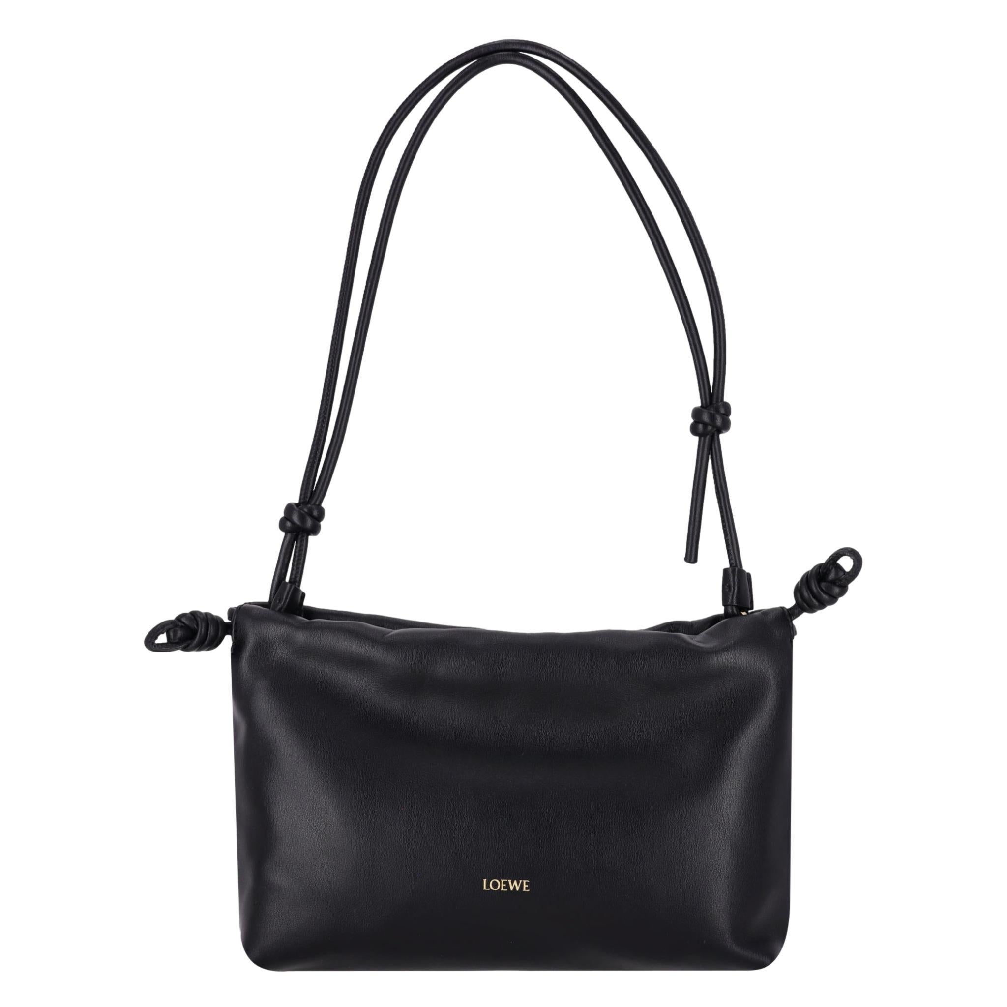 Nero Loewe Borsa media a ciambella in pelle nappa con nodo flamenco in vendita