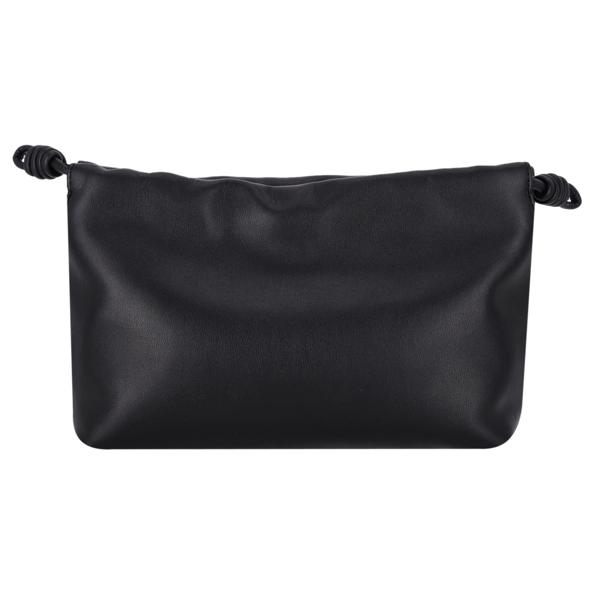 Donna Loewe Borsa media a ciambella in pelle nappa con nodo flamenco in vendita