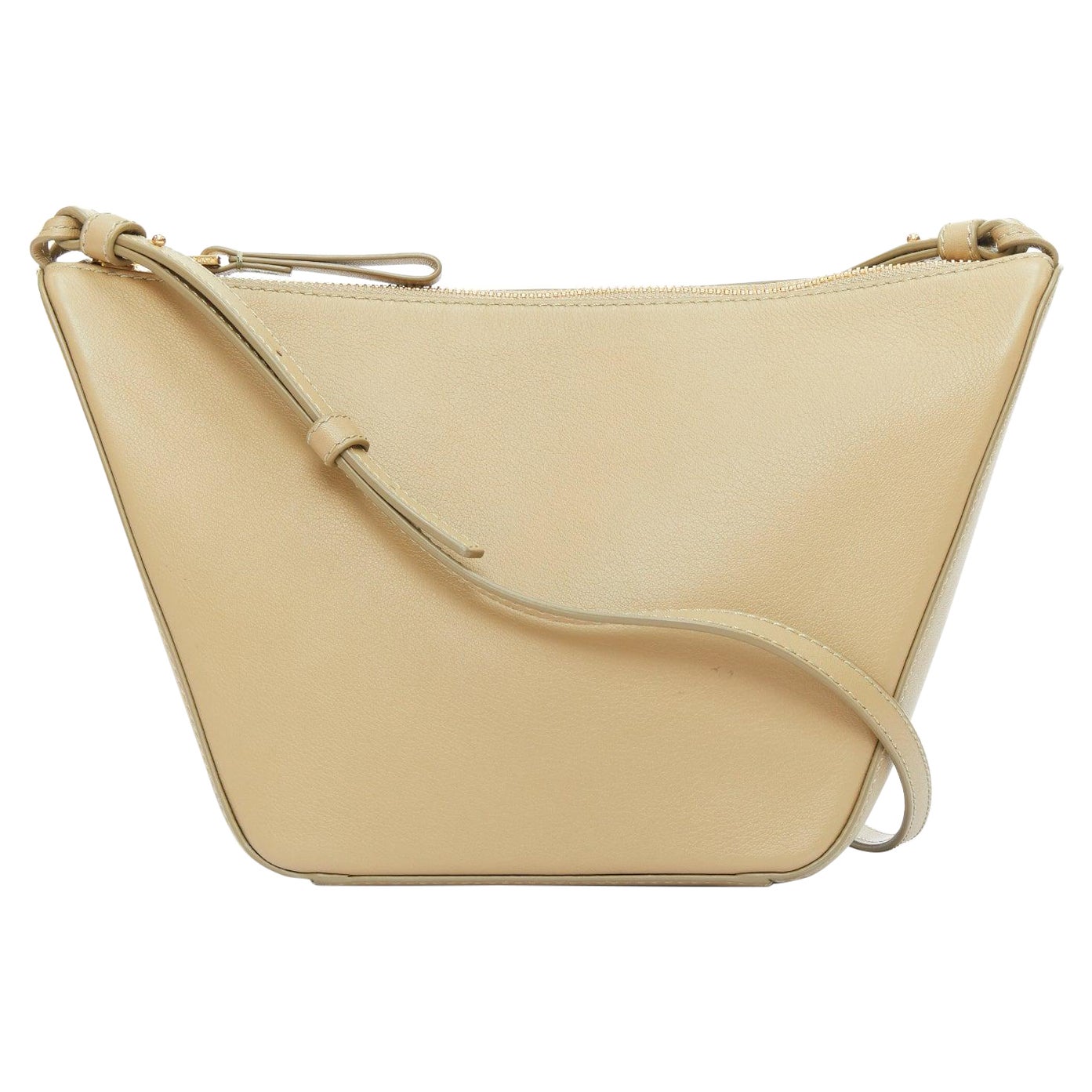LOEWE Mini Hammock Hobo taupe in pelle morbida con mini crossbody anagrammato in vendita