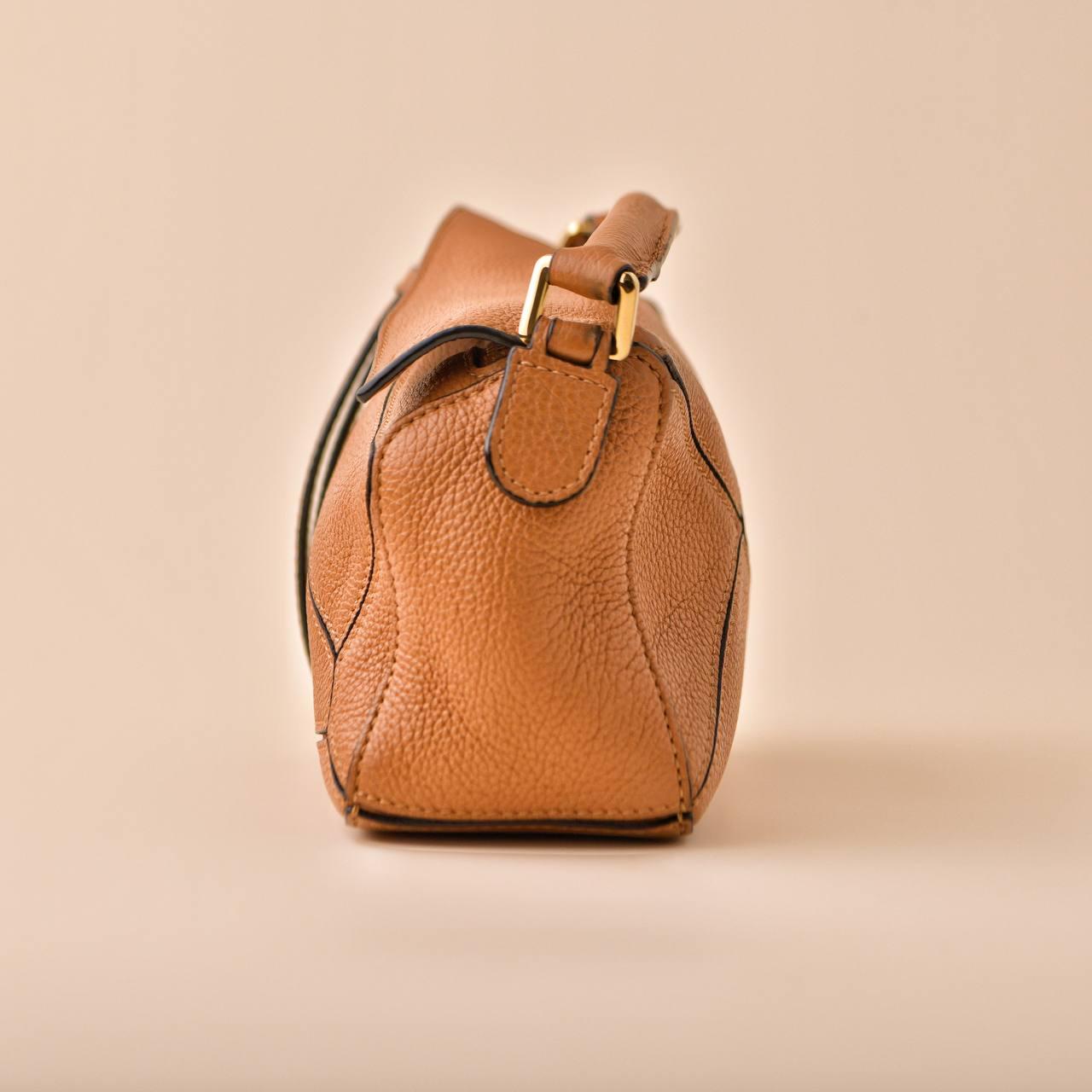 Loewe Mini Puzzle Light Caramel Leather Shoulder Crossbody Bag For Sale 5