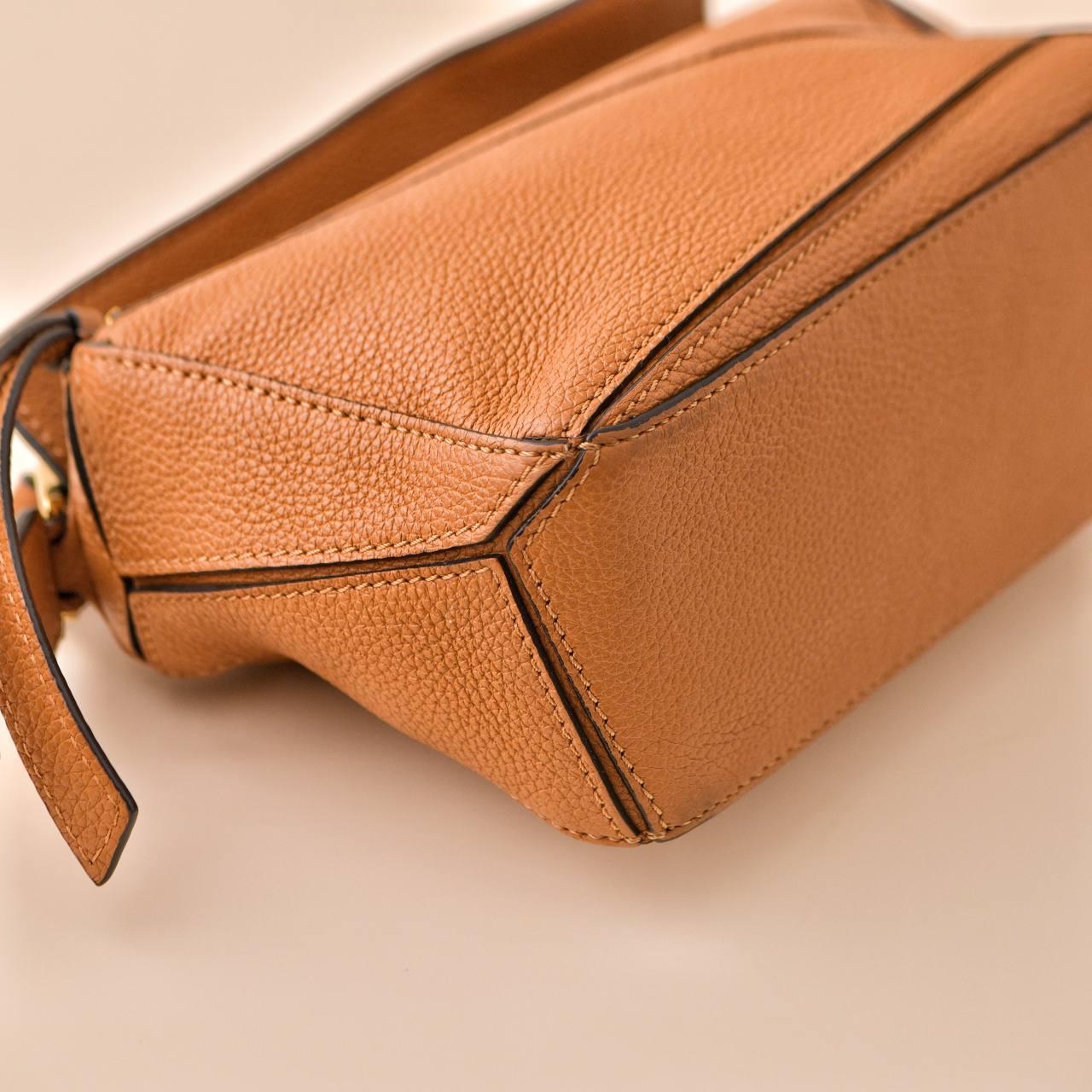 Loewe Mini Puzzle Light Caramel Leather Shoulder Crossbody Bag For Sale 4