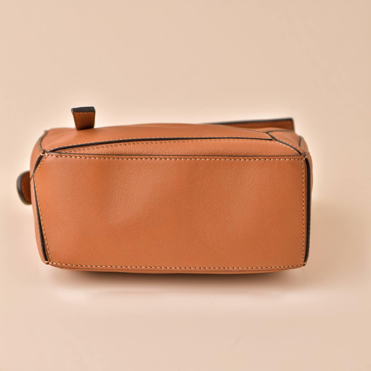 Loewe Mini Puzzle Tan Leather Shoulder Crossbody Bag For Sale 3
