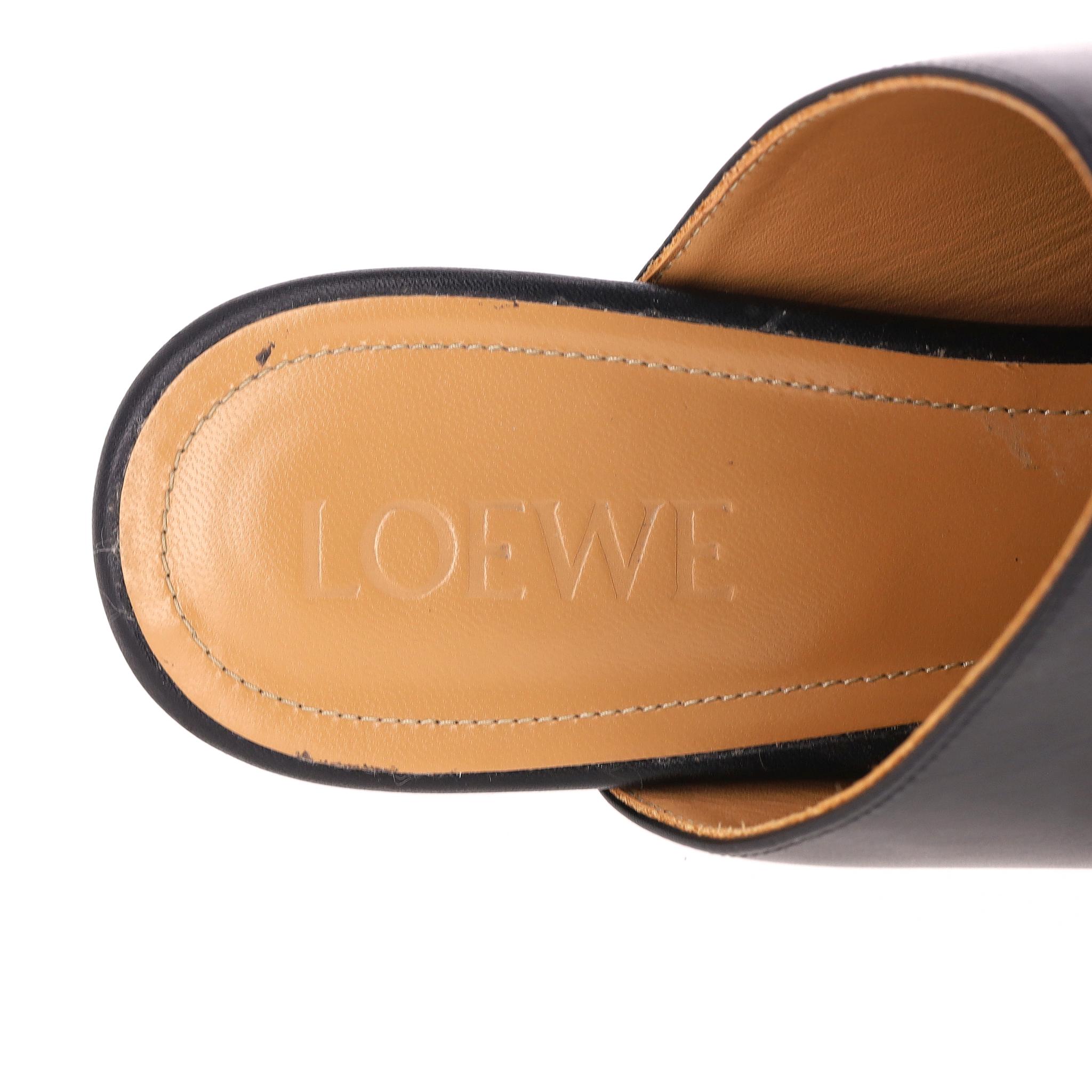 Loewe Nail Polish-Heel Leather Mules en vente 2