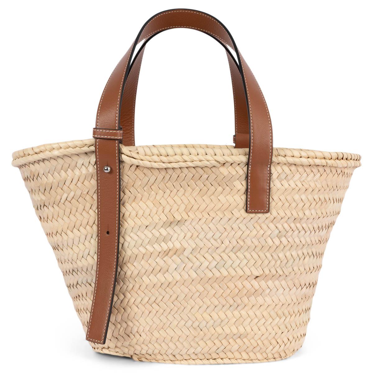 LOEWE natural palm leaf & leather BASKET MEDIUM Tote Bag In Excellent Condition In Zürich, CH