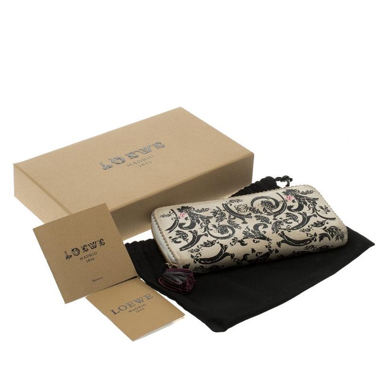 Loewe Off White Printed Leather Zip Around Continental Wallet For Sale at 1stdibs