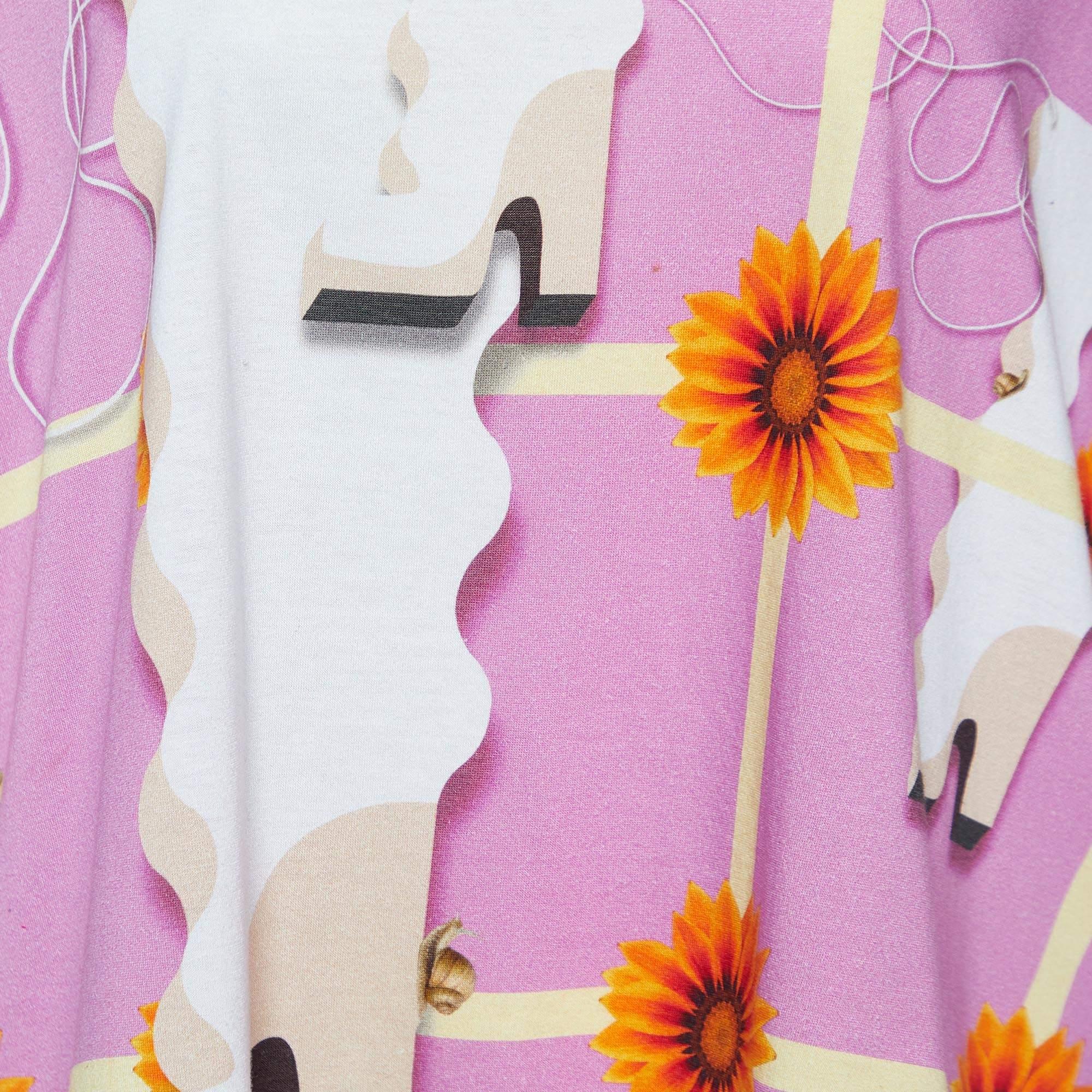 Loewe Pink Wallpaper Print Cotton Crew Neck T-Shirt S In Good Condition For Sale In Dubai, Al Qouz 2