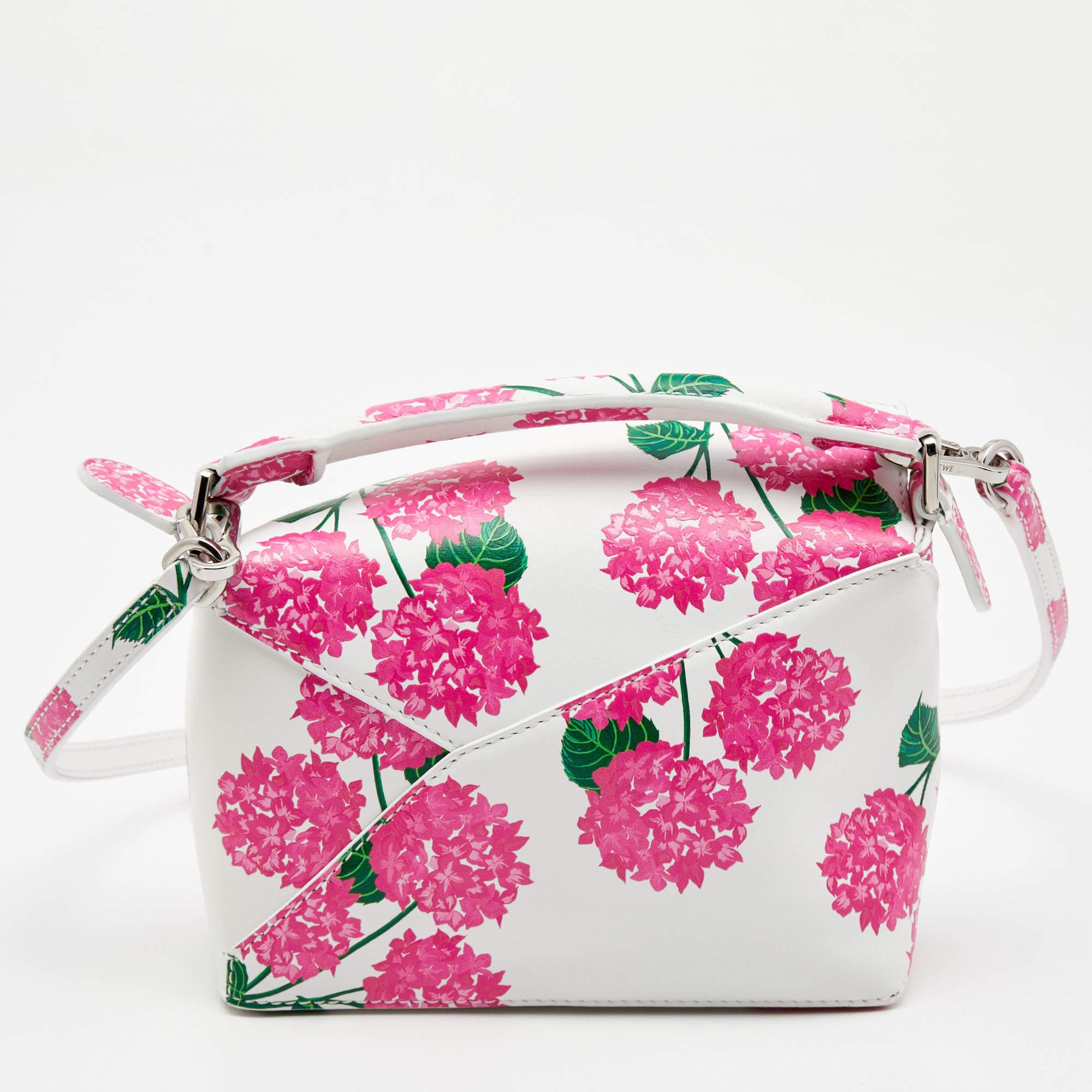 Loewe Pink/White Rose Print Leather Mini Puzzle Shoulder Bag In Good Condition In Dubai, Al Qouz 2