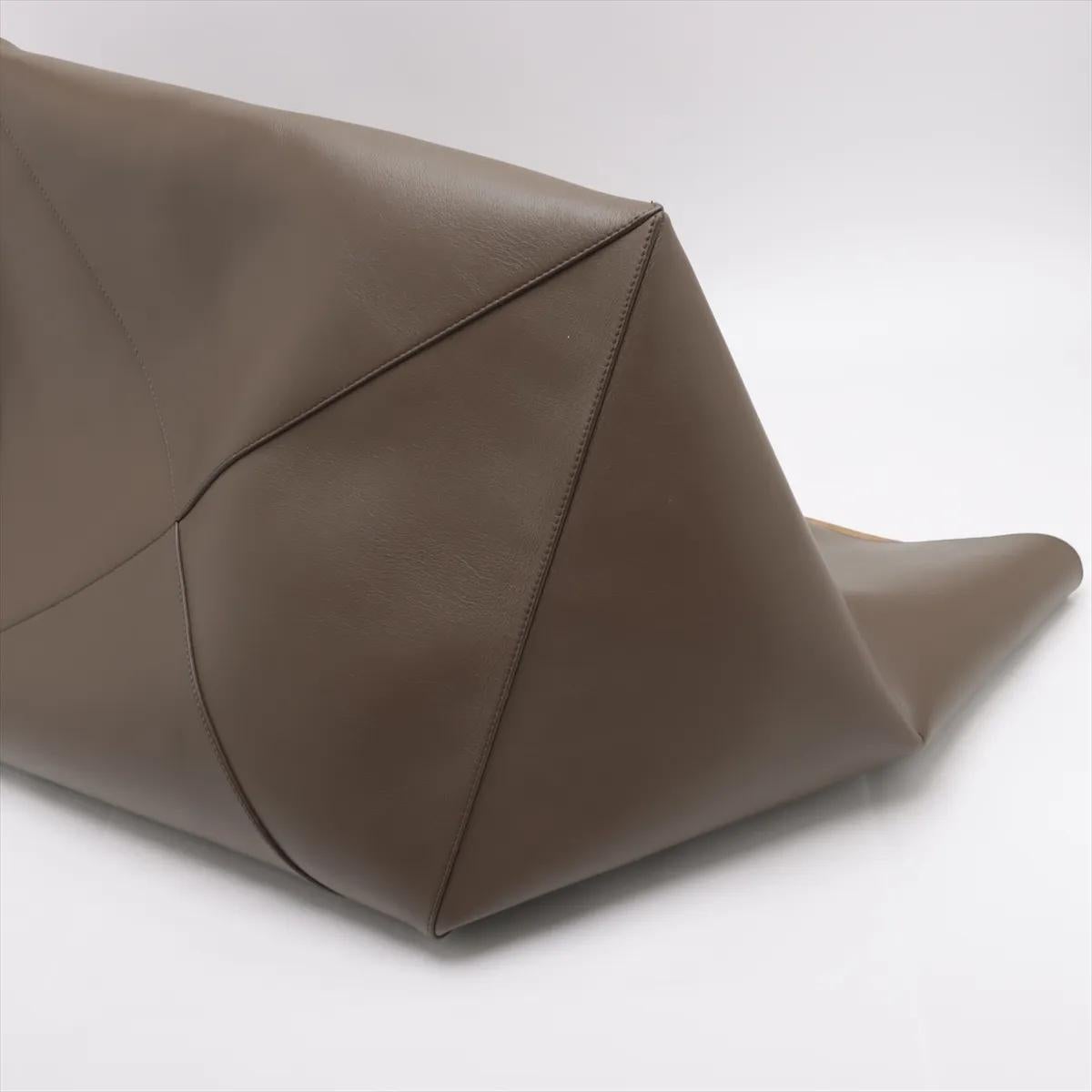 Loewe Puzzle Foldes XXL Borsa in pelle marrone In condizioni buone a Indianapolis, IN
