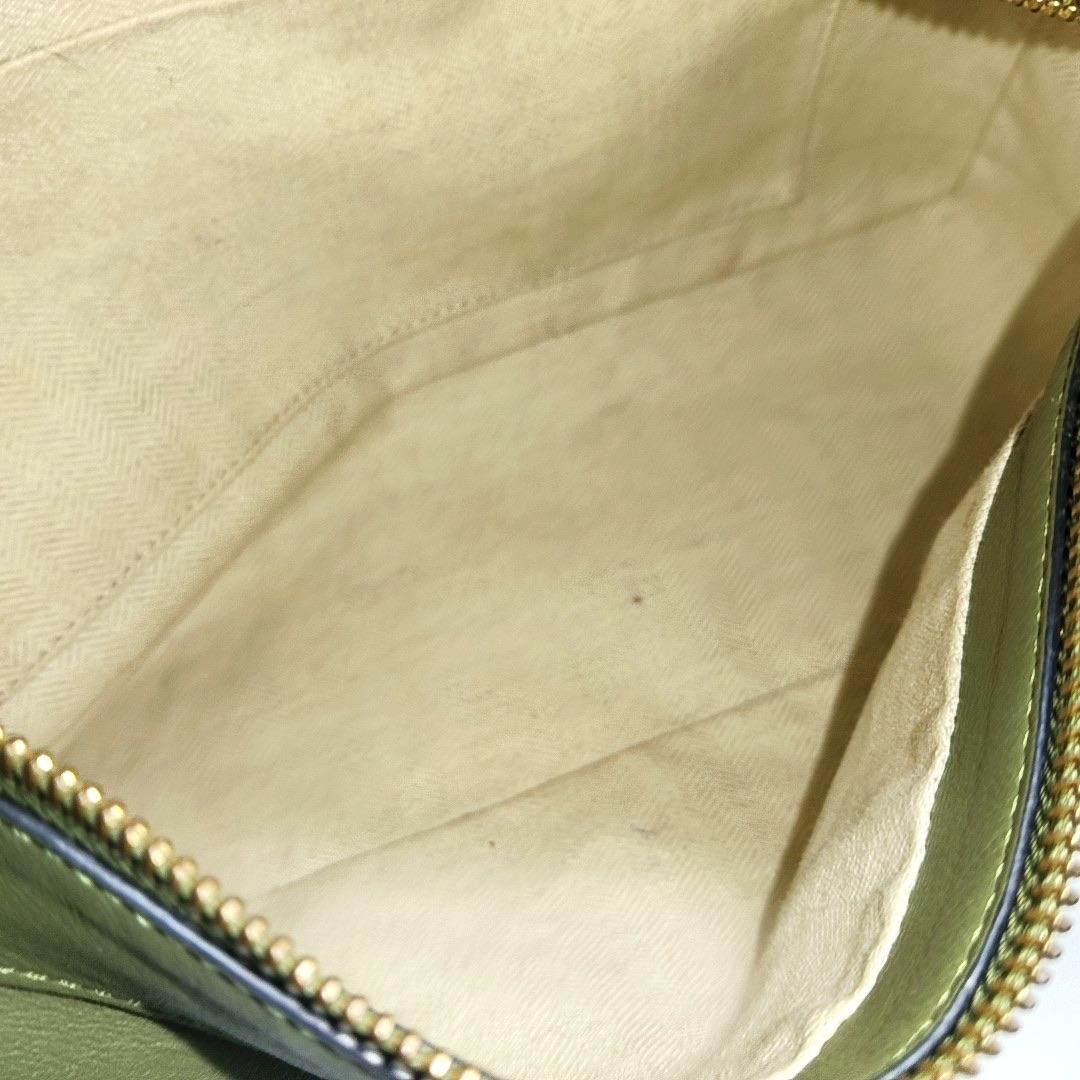 Loewe Puzzle Sac à bandoulière en cuir vert en vente 2