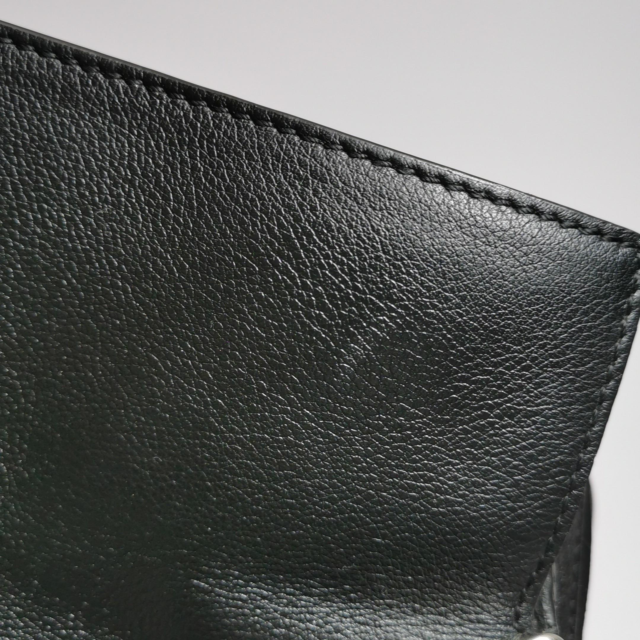 Loewe Puzzle Large Black Smooth Leather White Logo in vendita 13