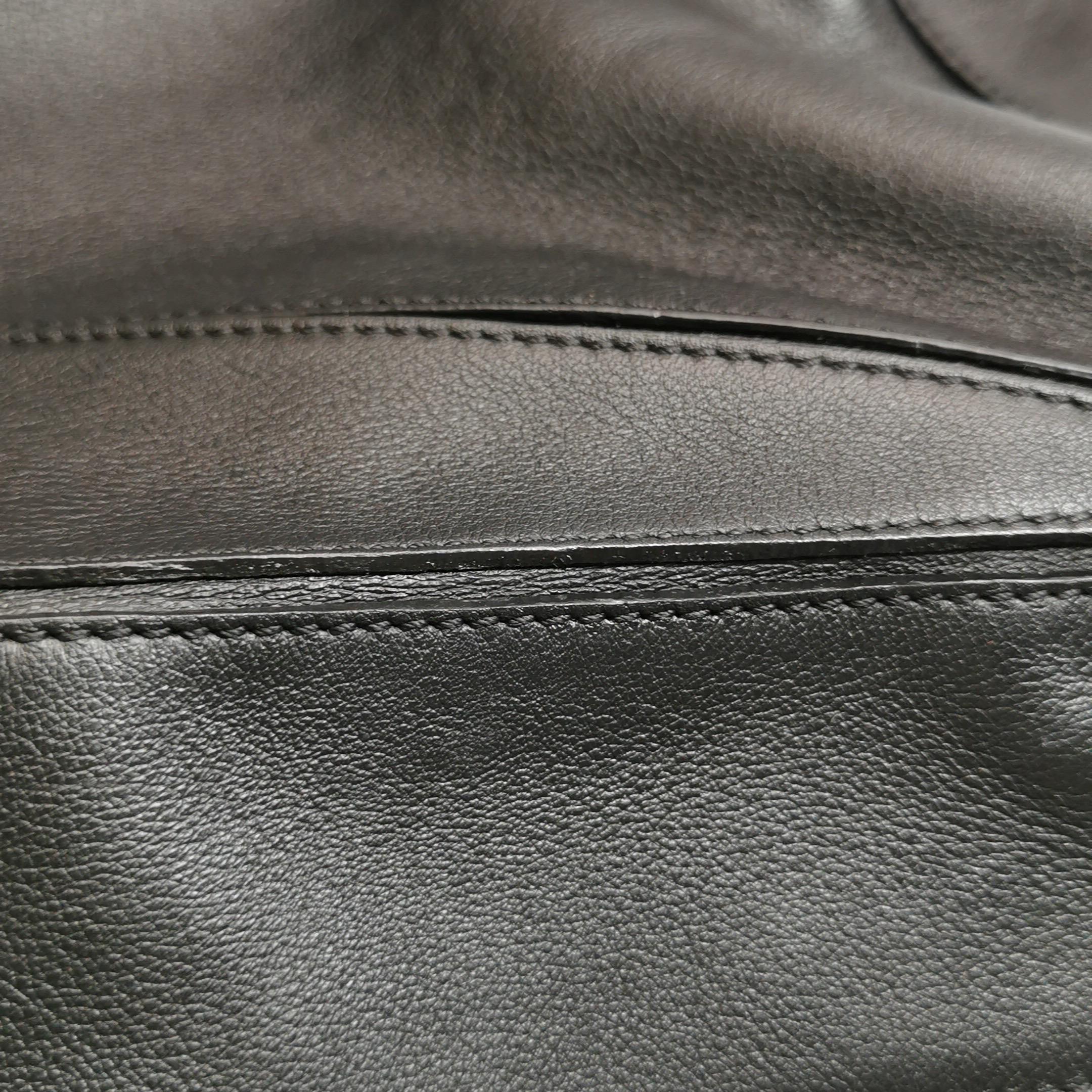 Loewe Puzzle Large Black Smooth Leather White Logo in vendita 14