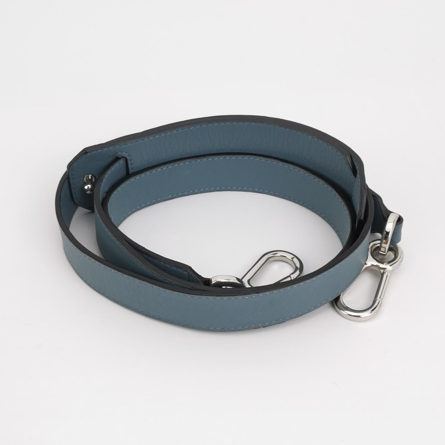 Loewe Puzzle Medium Ash blue Calfskin Leather Crossbody Bag For Sale 1