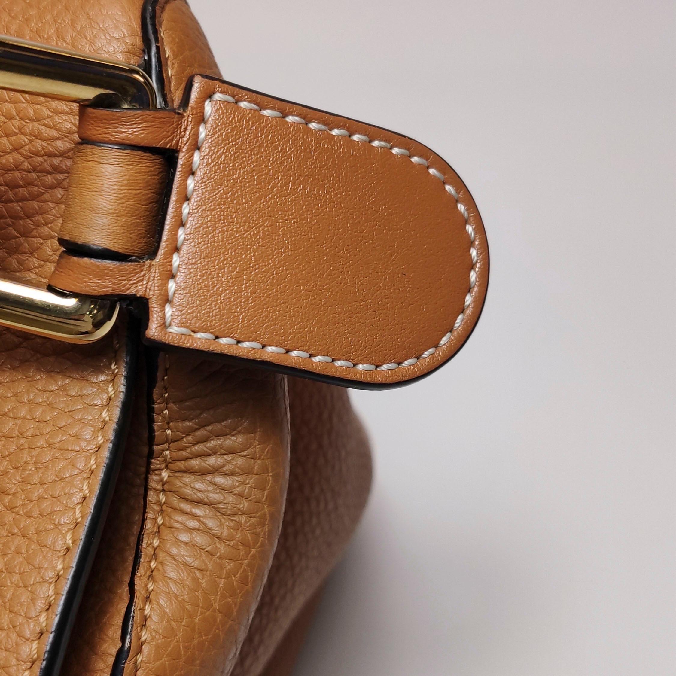 Loewe Puzzle Medium en cuir marron avec bracelet brodé multicolore en vente 12