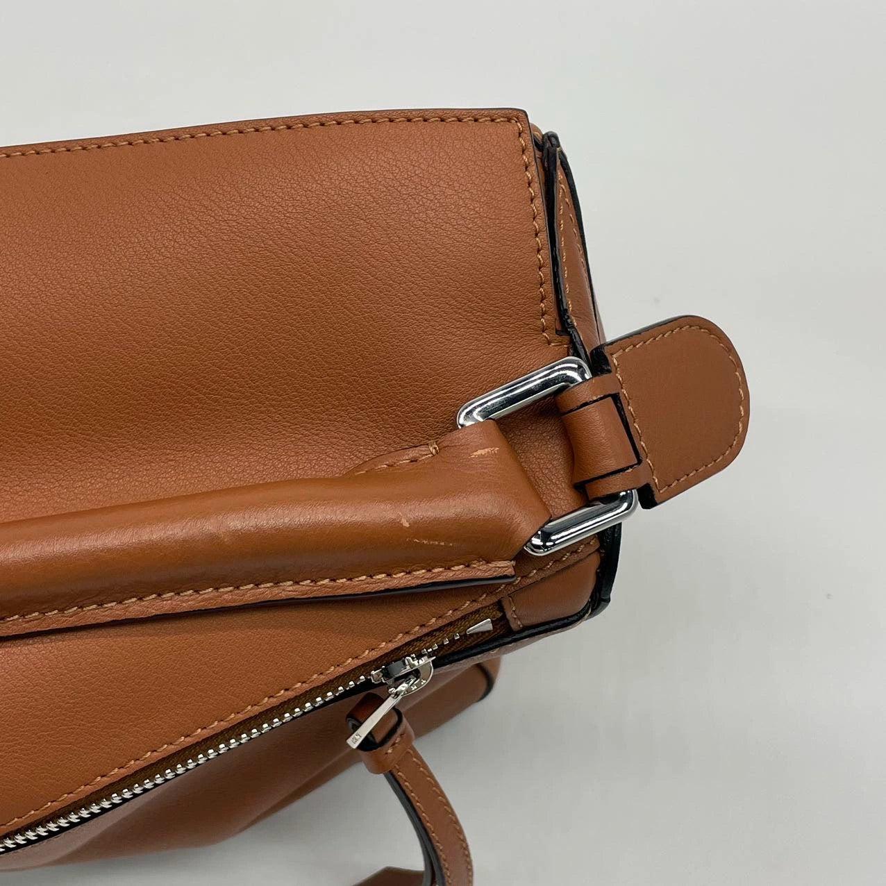 Bolso Loewe Puzzle mediano de piel de becerro color caramelo tostado 8