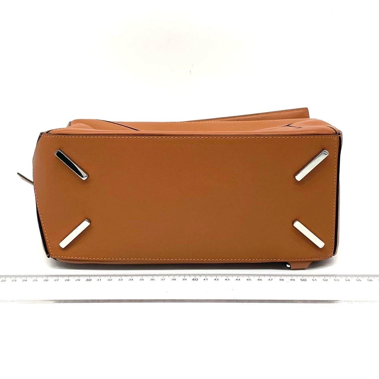 Bolso Loewe Puzzle mediano de piel de becerro color caramelo tostado Marrón