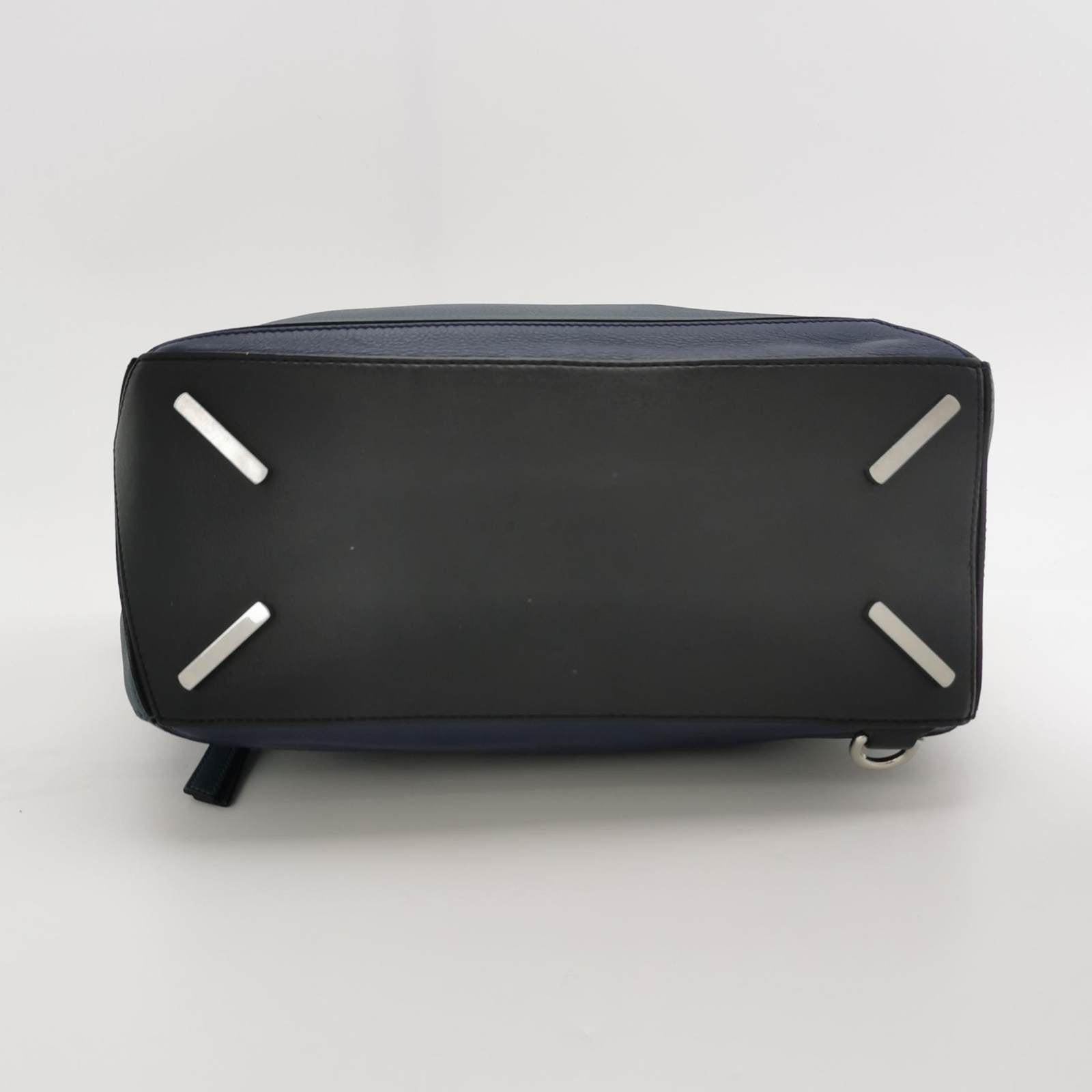 Black Loewe Puzzle Medium Multicolor Navy Calfskin leather bag