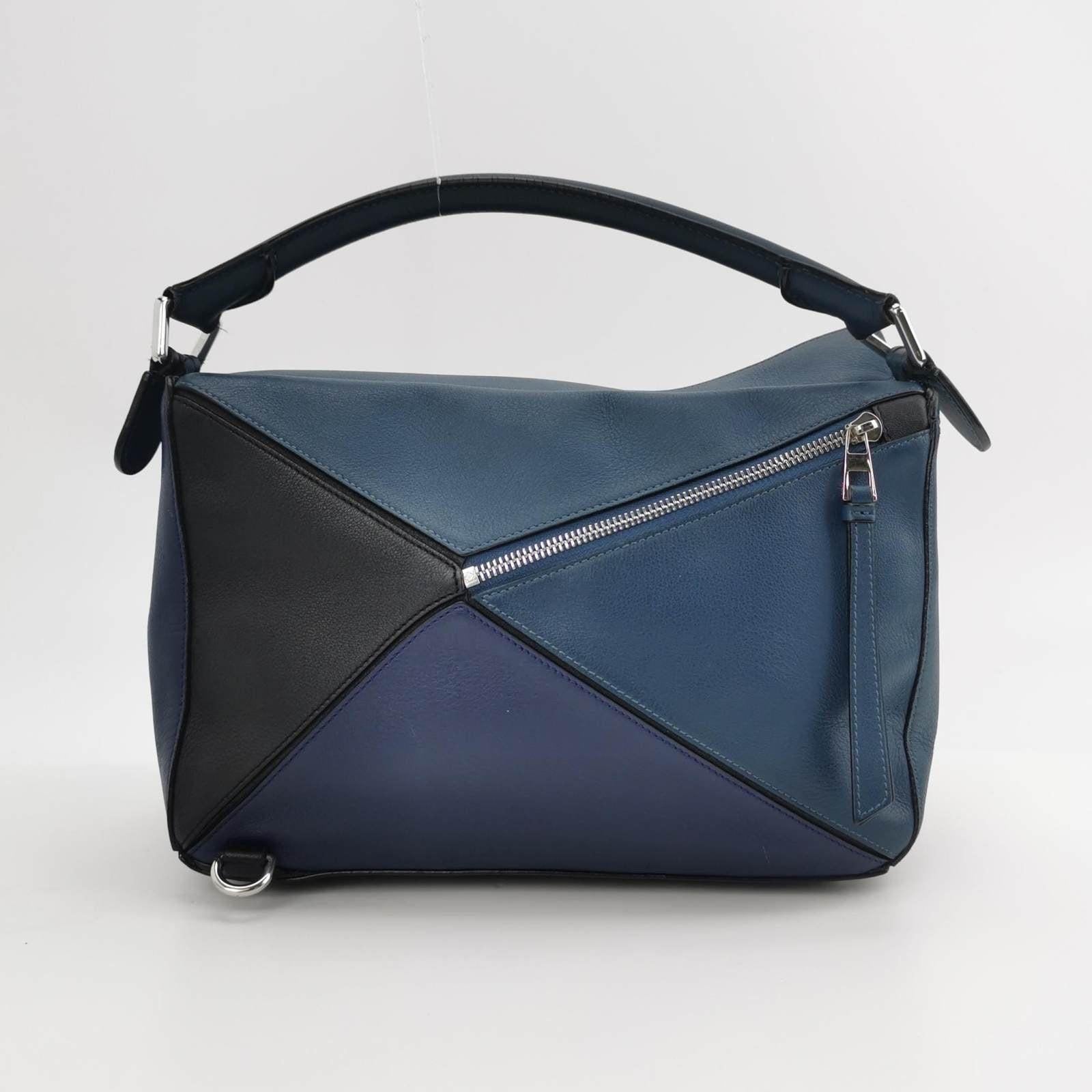 Loewe Puzzle Medium Multicolor Navy Calfskin leather bag In Good Condition In AUBERVILLIERS, FR