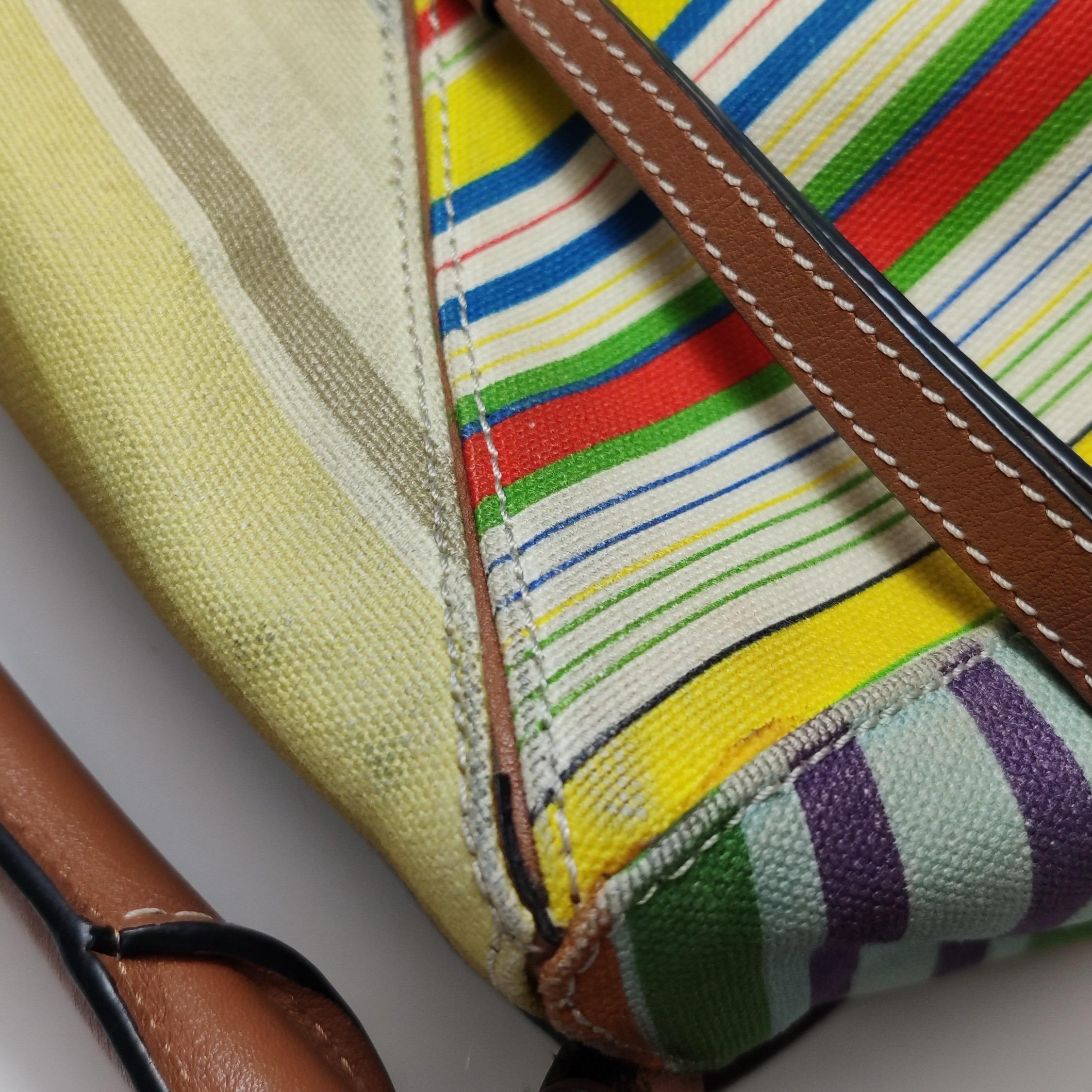 Loewe Puzzle Medium Multicolor Striped Canvas Leather Crossbody Bag en vente 5