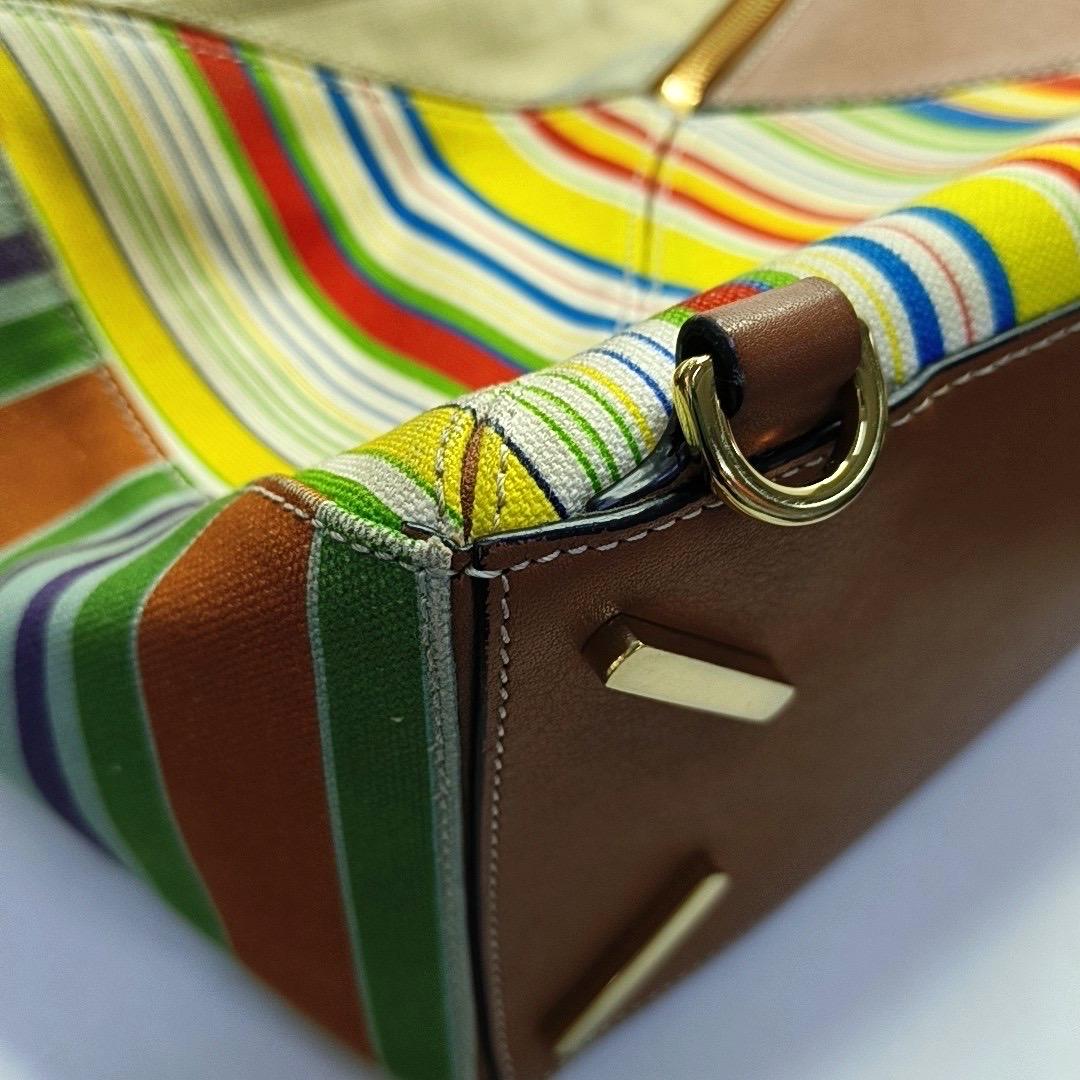 Loewe Puzzle Medium Multicolor Striped Canvas Leather Crossbody Bag en vente 11