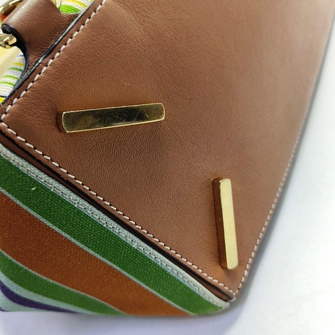 Loewe Puzzle Medium Multicolor Striped Canvas Leather Crossbody Bag en vente 12