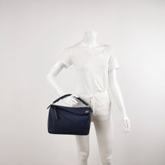 Loewe Puzzle Medium Navy Kalbsleder Crossbody Tasche