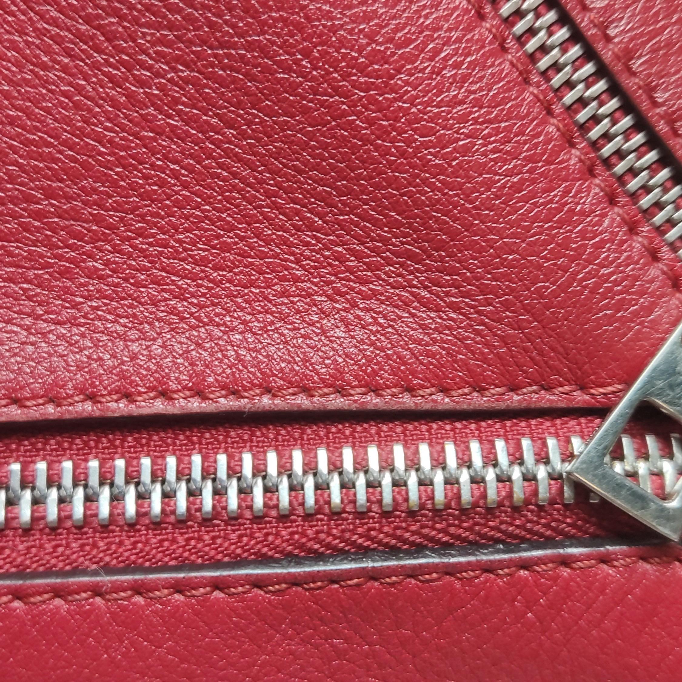 Loewe Puzzle Borsa media in pelle rossa con cerniera a tracolla in vendita 14