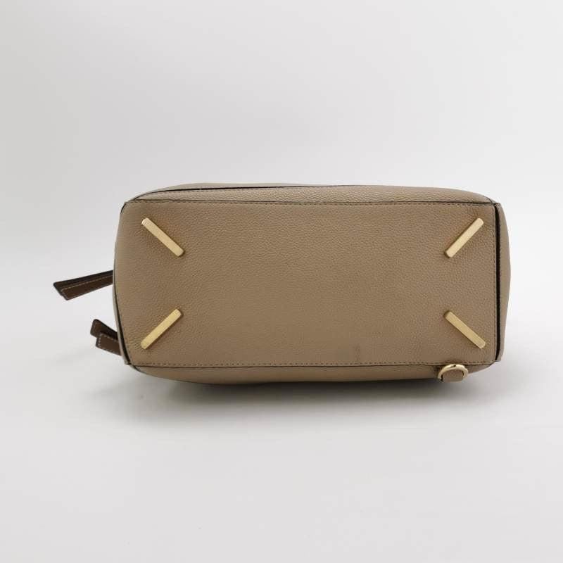 Loewe Puzzle Medium Sand Beige Calfskin Leather Bag Brown Strap For Sale 2