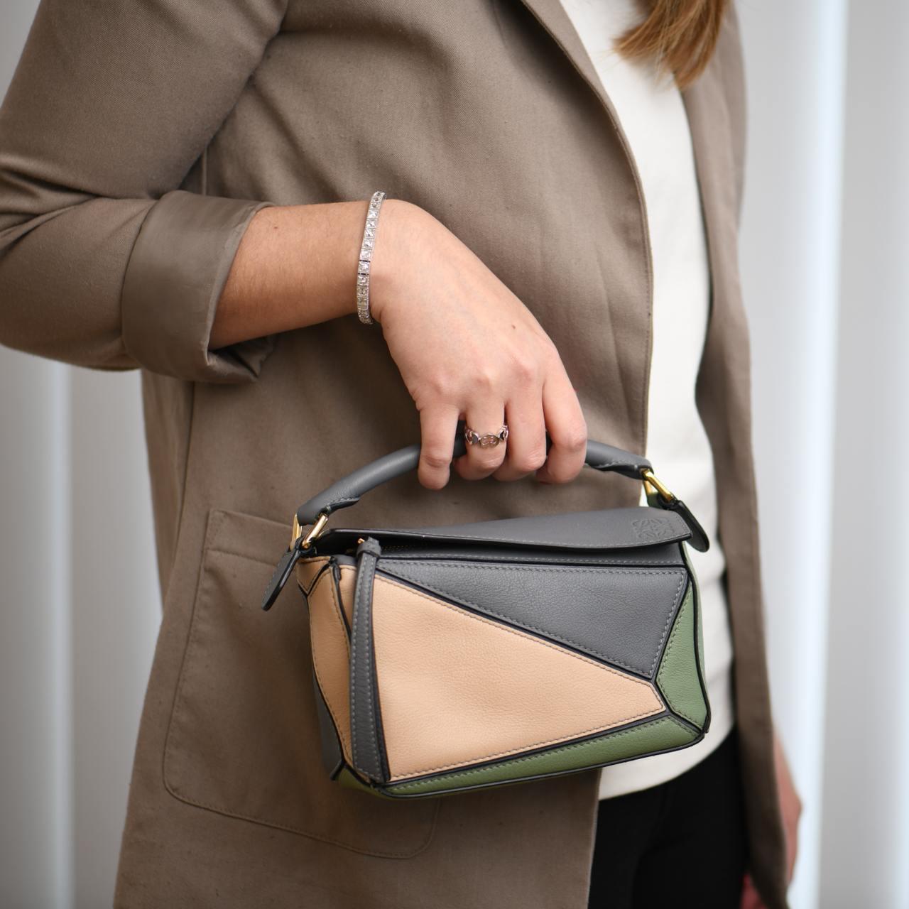 Loewe Puzzle Mini Asphalt Grey Nude Green Leather Shoulder Crossbody Bag In Excellent Condition For Sale In Banbury, GB