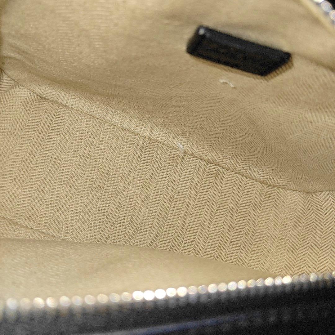 Loewe Puzzle Mini in pelle di vitello nera con cinturino intrecciato in vendita 3