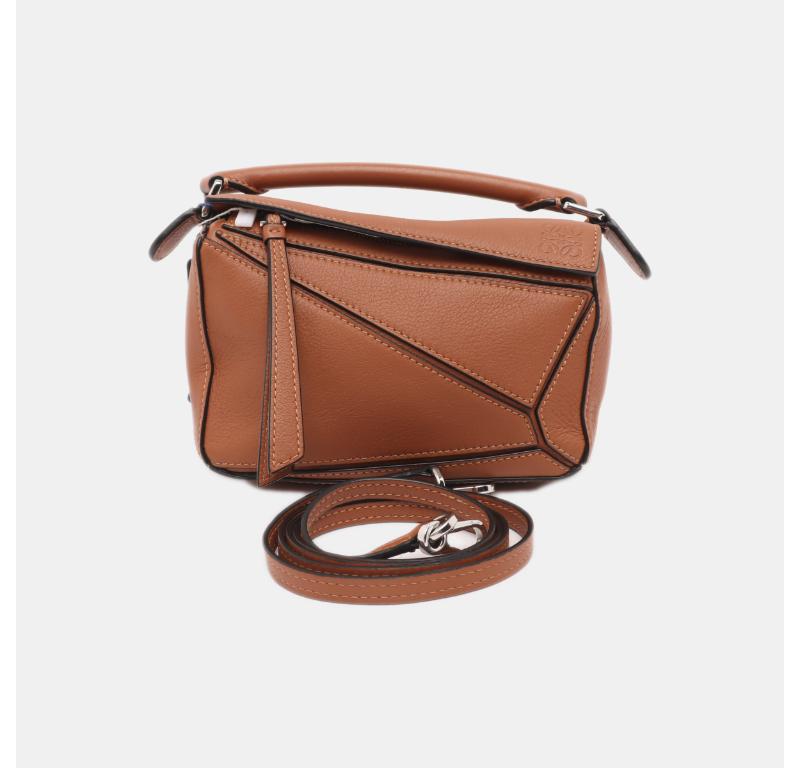 Women's Loewe Puzzle Mini Caramel Tan Calfskin Leather Crossbody Bag For Sale