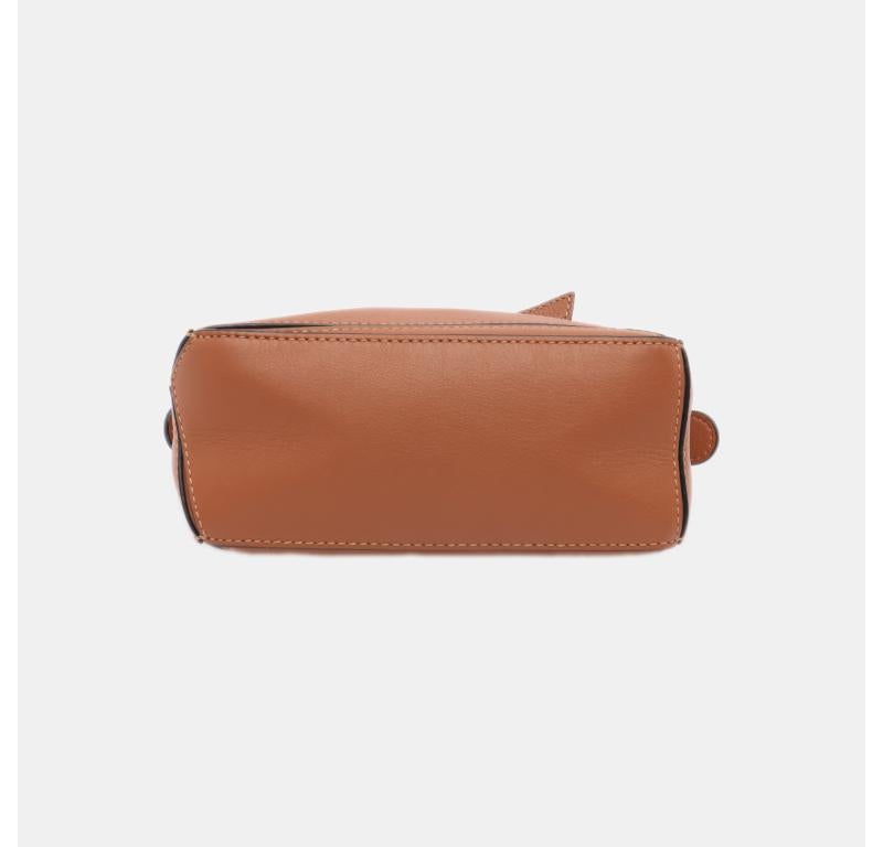 Loewe Puzzle Mini Caramel Tan Calfskin Leather Crossbody Bag For Sale 2