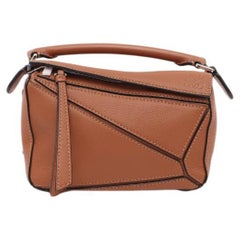 Loewe Puzzle Mini Caramel Tan Calfskin Cuir Crossbody Sac